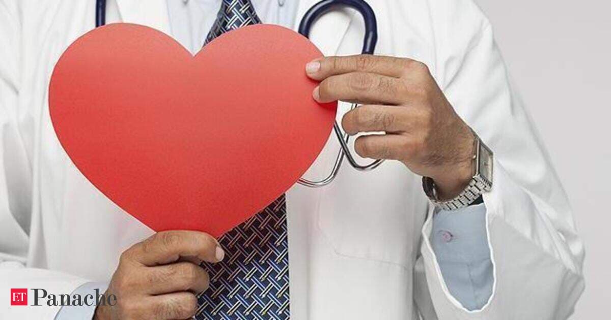 Economic Times article image for Dr. Godbole’s feature on lifestyle changes for heart health